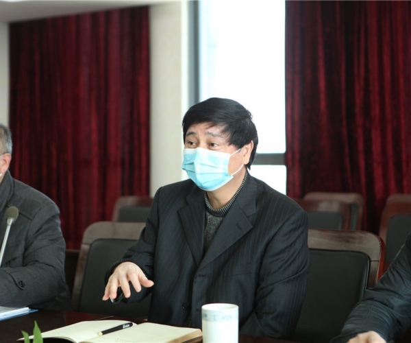 嘉兴市政协副主席马玉华来88858cc永利官网丝绸集团调研事情